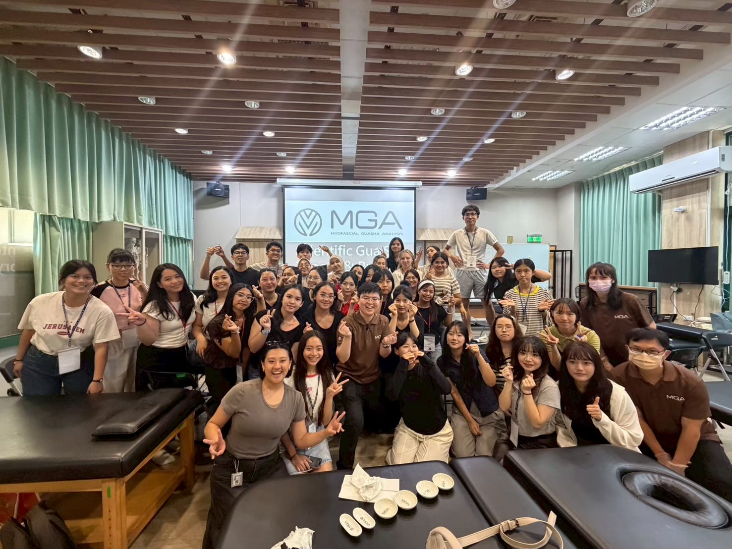 臺北護理健康大學｜運動刮痧自我保健